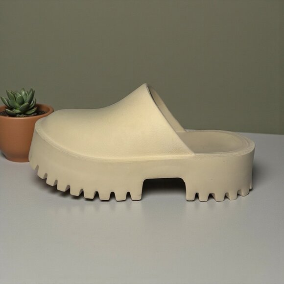 Jeffrey Campbell Biggie_2 Clog Womens 8 Off-White Lug Sole Platform Slip-On Shoe - Picture 1 of 9